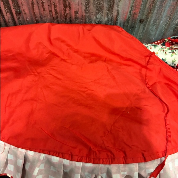 RETIRED The Pioneer Woman 48" 4-Tier Linen Ruffle Christmas Tree Skirt Gingham - Picture 4 of 4